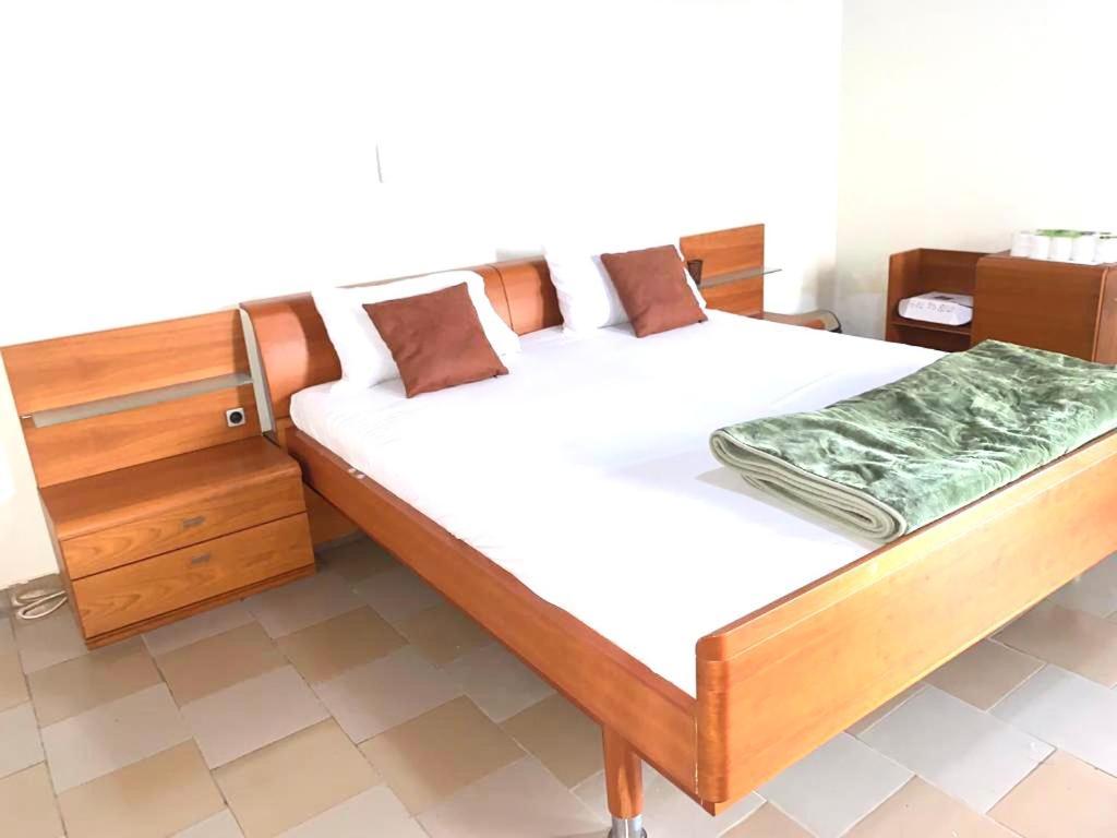Residences Mafca โคนาครี ภายนอก รูปภาพ